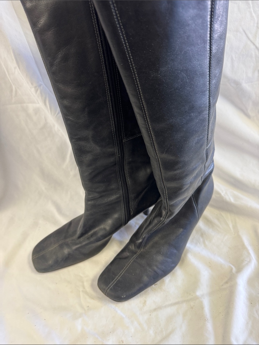 Hush Puppies Black Leather Knee-High Zipper Boots